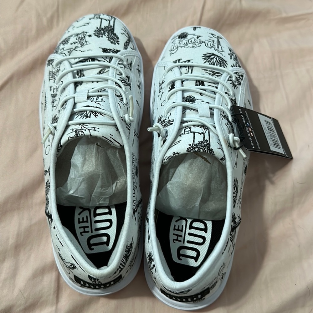 Brand new Hey Dudes Cody black and white desert men’s 8, women’s 10